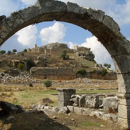 فندق Sisyphos